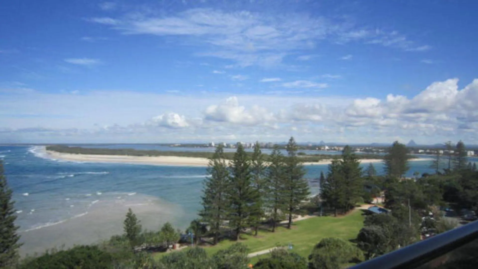 Araluen Unit 14 Apartment Golden Beach Australia