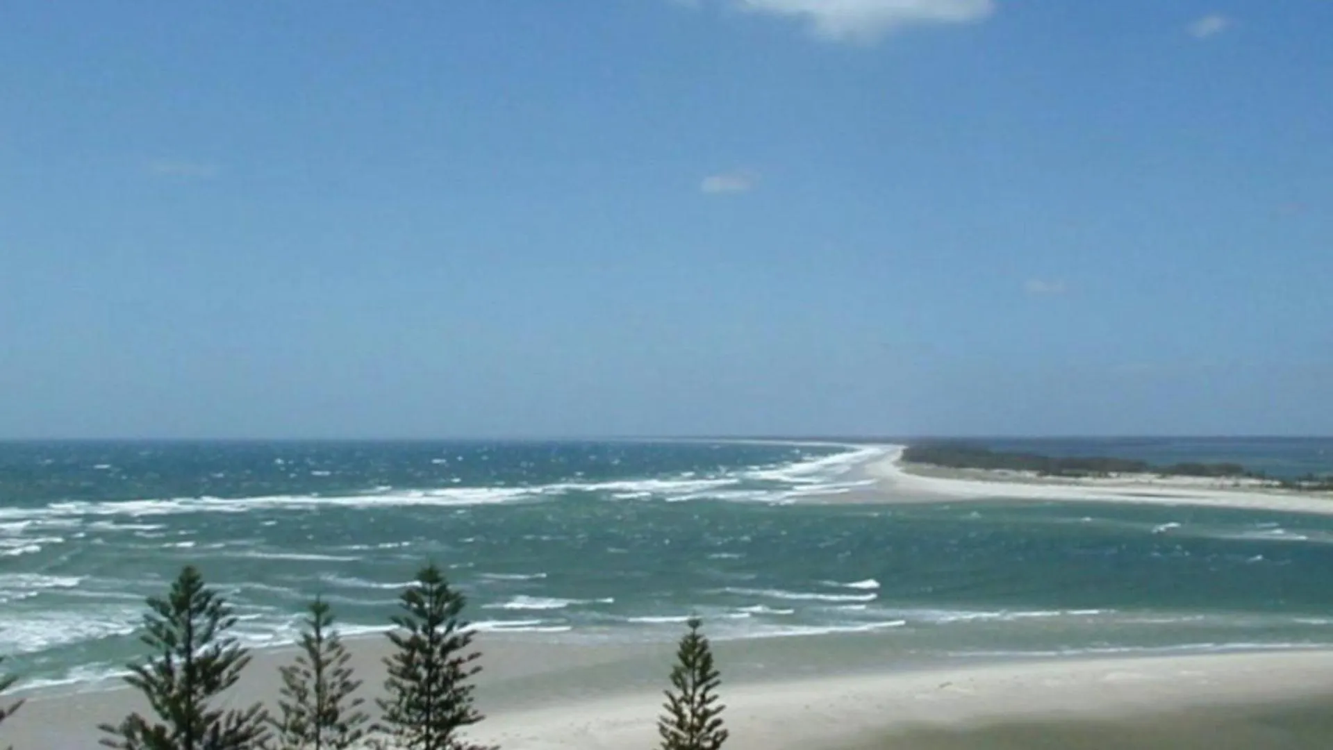 Araluen Unit 14 Apartment Golden Beach