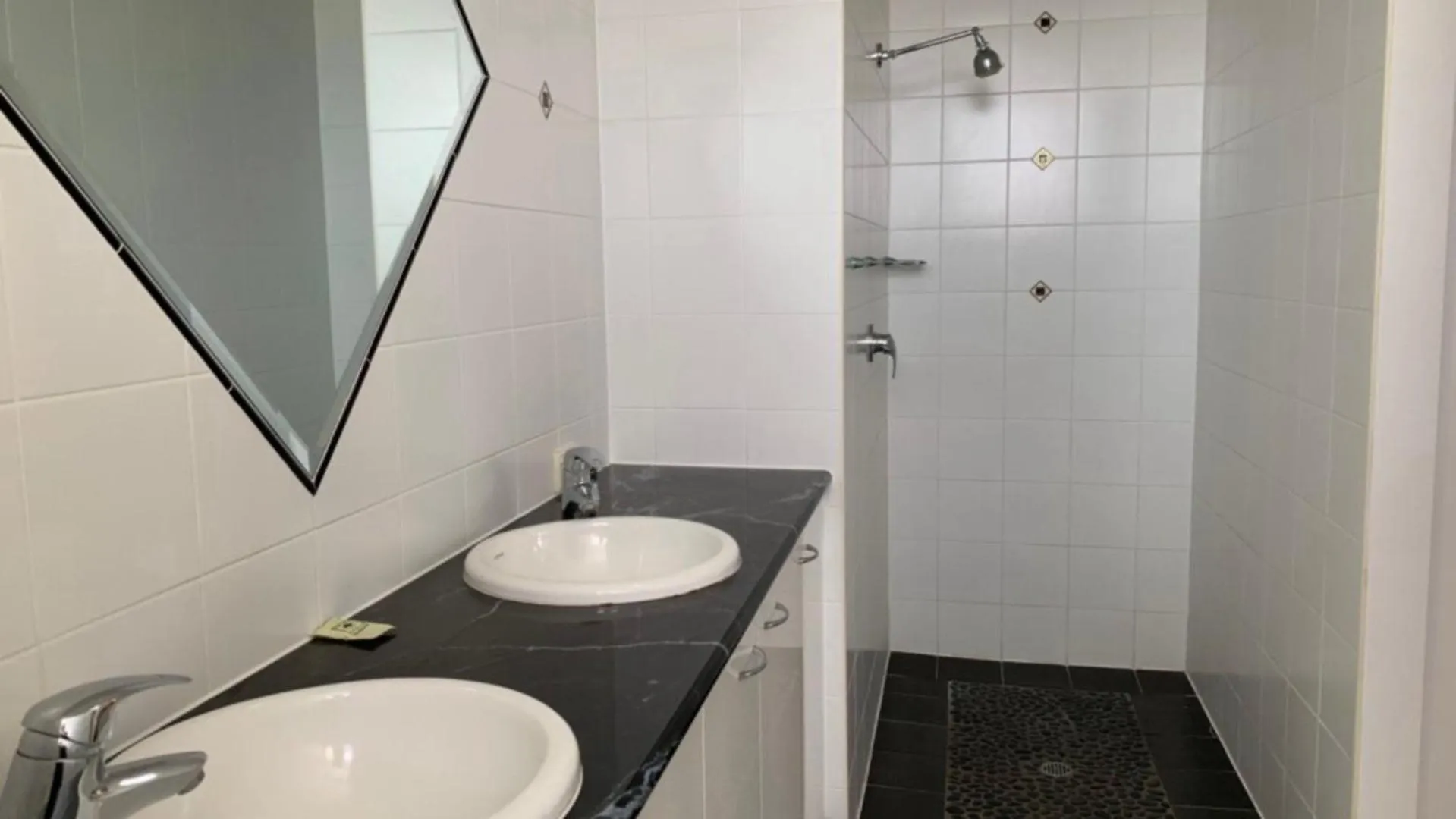 Araluen Unit 14 Apartment Golden Beach